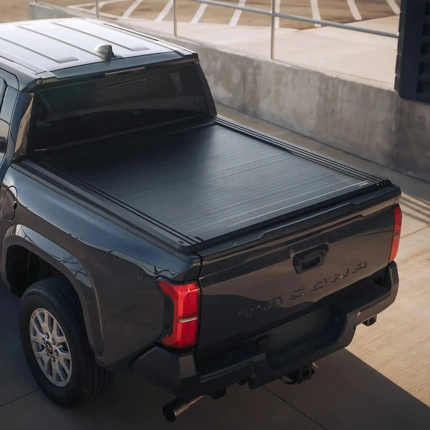 (2024-2026) Toyota Tacoma Retractable Tonneau Cover - 5ft Bed - Model 5908-0006